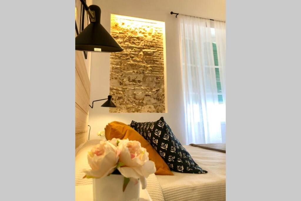 Gatu Premium Villa Libertad, Preferente Mayores De 25 Anos Y Familias Cádiz Exterior foto